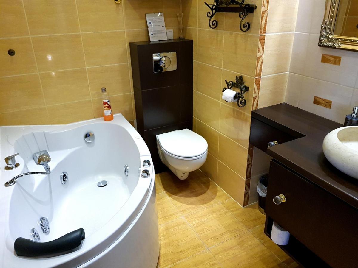 Aurora Apartament *
